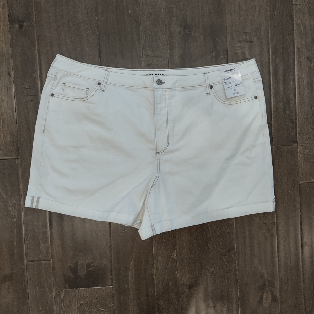 Sonoma NWT Women's Plus High Rise Cuffed Shorts